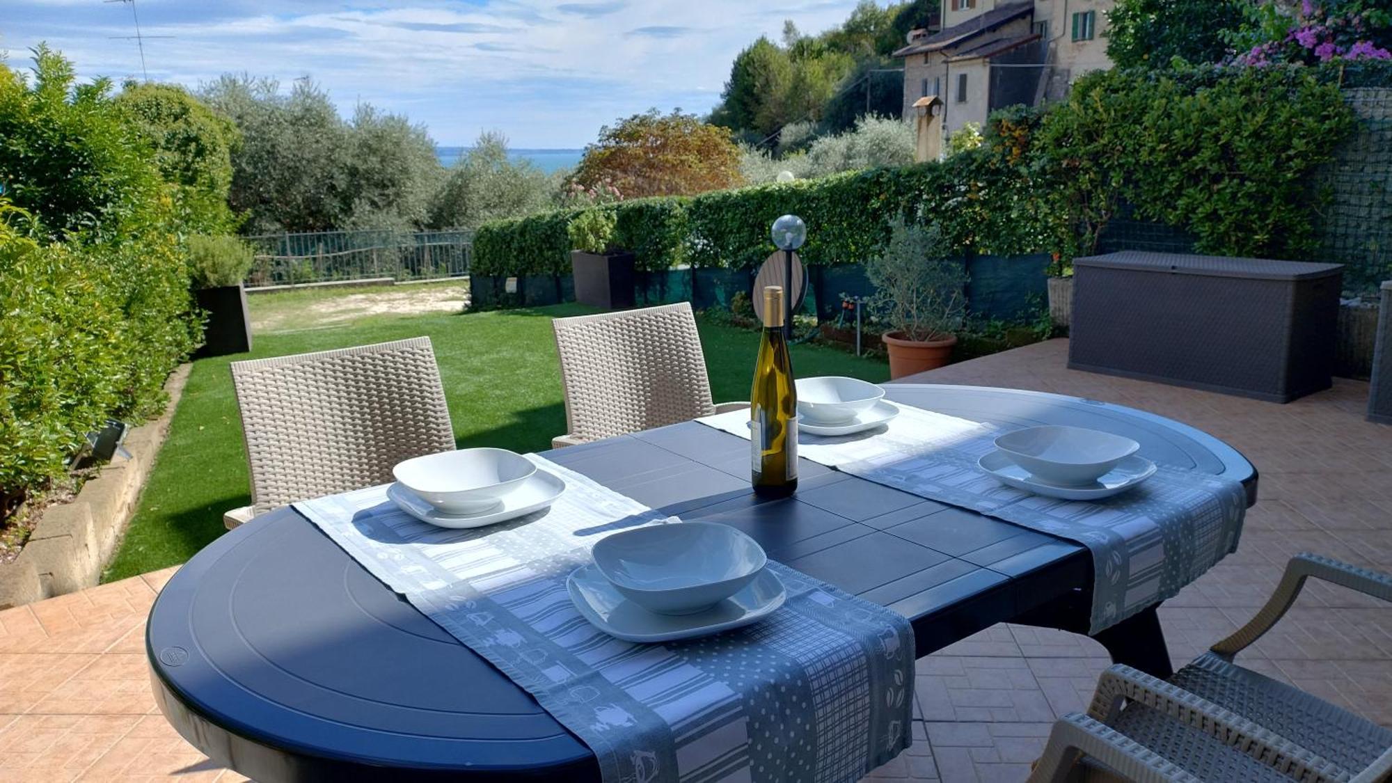 Agora' Home Gardone Riviera Εξωτερικό φωτογραφία